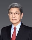 Portrait photo of Lawrence Tian