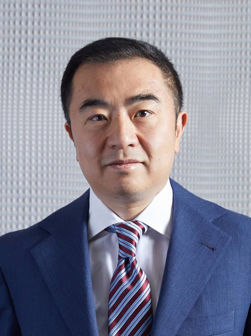 Portrait photo of Frank Wei