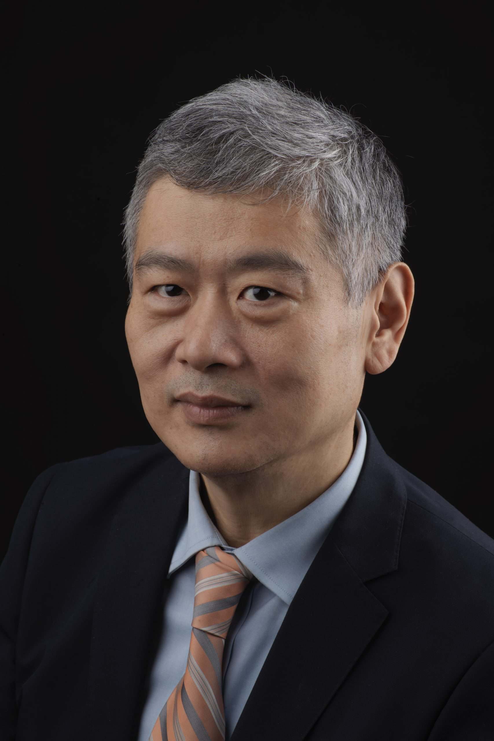 Portrait photo of Jin Li